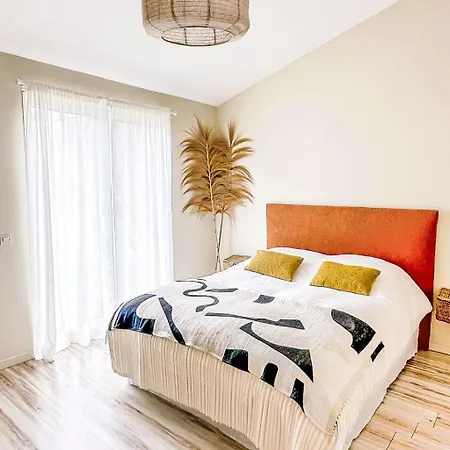 Tarabucetta By Interhome *